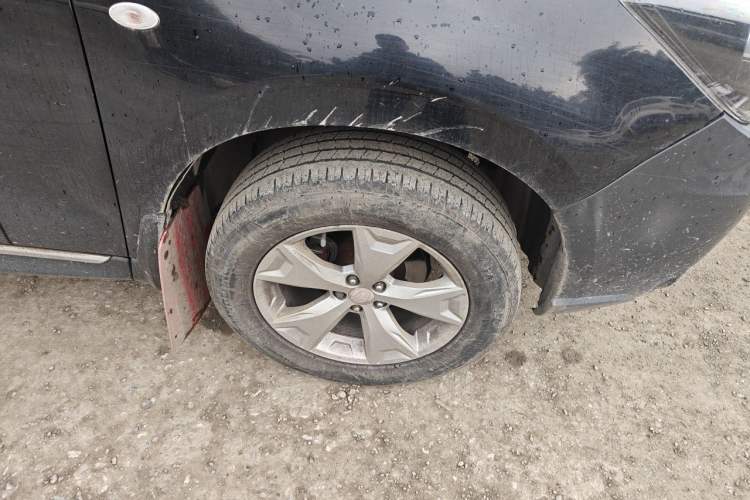 Used Subaru Forester 2014 2.5i Automatic Elite Edition Right Front Wheel Hub