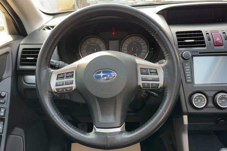 Used Subaru Forester 2014 2.0i Automatic Luxury Edition Steering Wheel