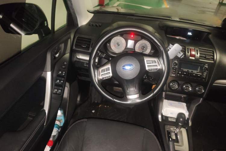 Used Subaru Forester 2014 2.5i Automatic Elite Edition Steering Wheel