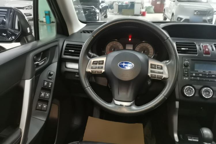 Used Subaru Forester 2014 2.5i Automatic Elite Edition Steering Wheel