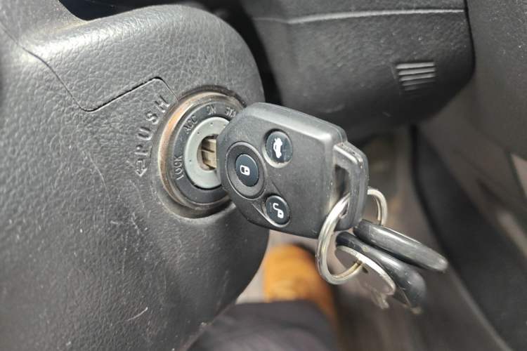 Used Subaru Forester 2014 2.5i Automatic Elite Edition Vehicle Key
