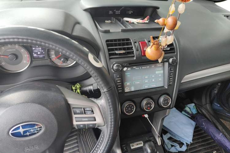Used Subaru Forester 2014 2.0i Automatic Luxury Edition Audio And AC Panel