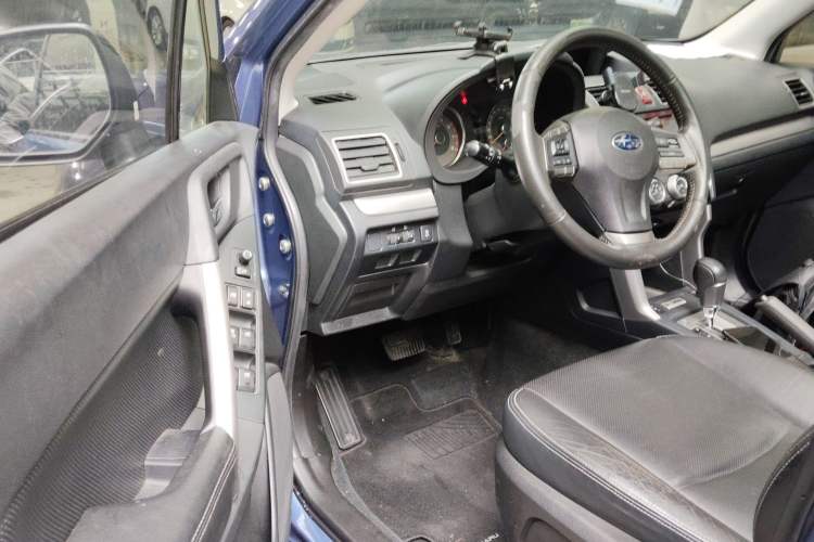 Used Subaru Forester 2014 2.5i Automatic Elite Edition Driver Seat