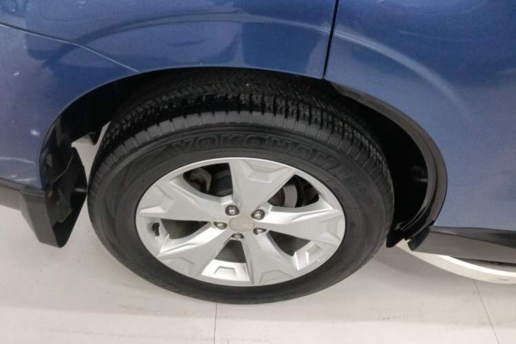 Used Subaru Forester 2014 2.5i Automatic Elite Edition Exterior 2