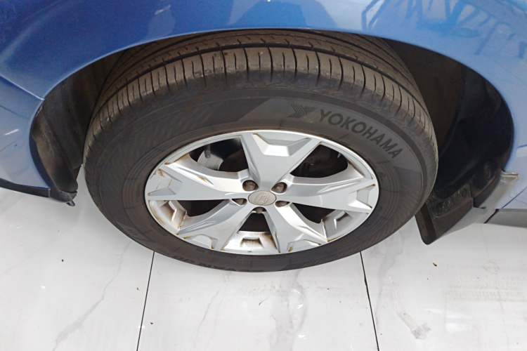 Used Subaru Forester 2014 2.5i Automatic Elite Edition Exterior 3
