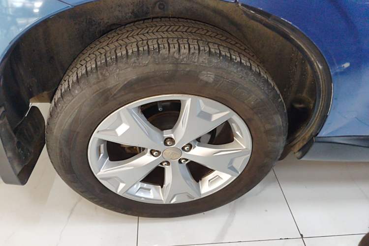 Used Subaru Forester 2014 2.5i Automatic Elite Edition Exterior 4