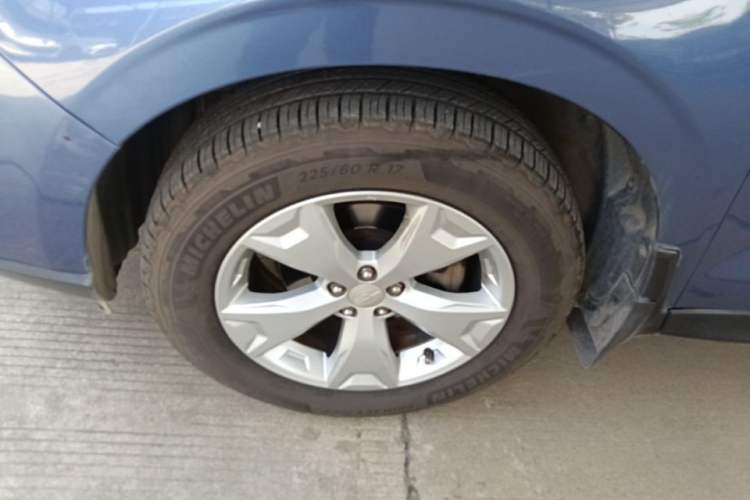 Used Subaru Forester 2014 2.0i Automatic Luxury Edition Exterior 4