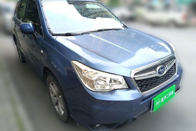 Used Subaru Forester 2014 2.0i Automatic Luxury Edition Front Right 45 Deg