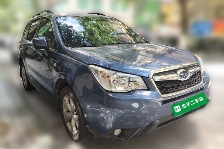 Used Subaru Forester 2014 2.0i Automatic Luxury Edition Front Right 45 Deg