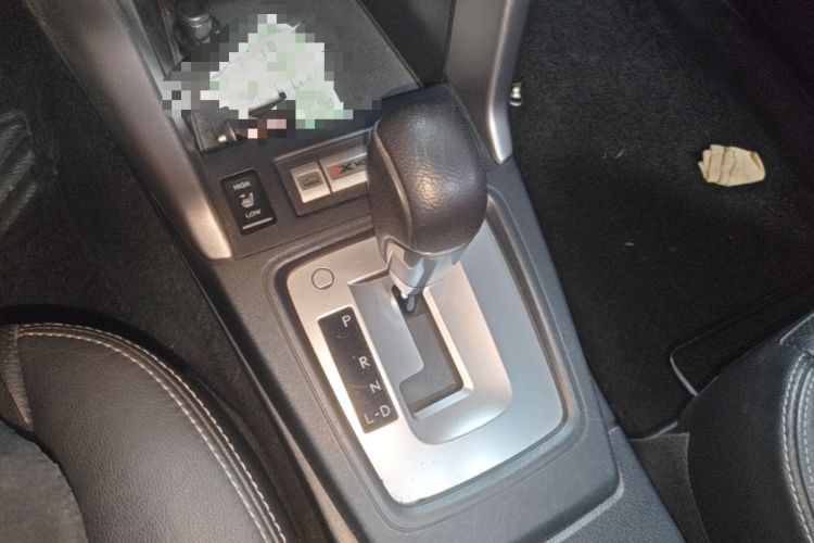 Used Subaru Forester 2014 2.5i Automatic Elite Edition Gear Lever
