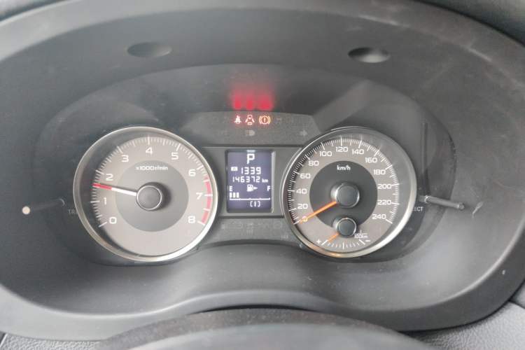 Used Subaru Forester 2014 2.0i Automatic Luxury Edition Instrument Cluster