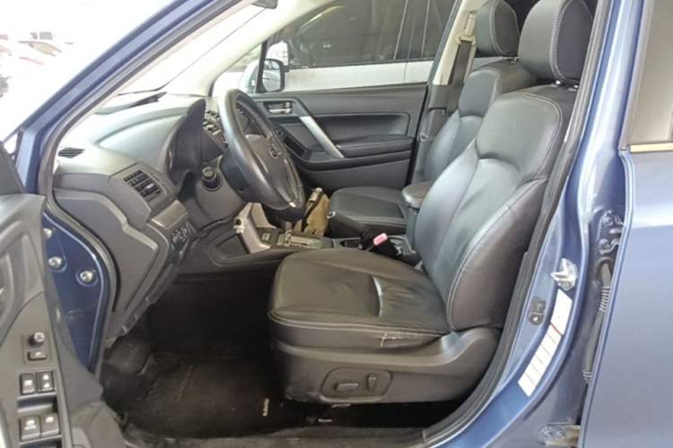 Used Subaru Forester 2014 2.0i Automatic Luxury Edition Left Front Seat