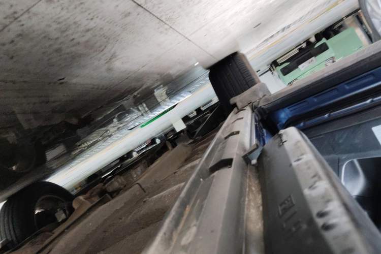 Used Subaru Forester 2014 2.5i Automatic Elite Edition Left Side Sill