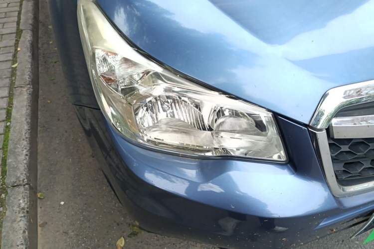 Used Subaru Forester 2014 2.0i Automatic Luxury Edition Right Front Headlight
