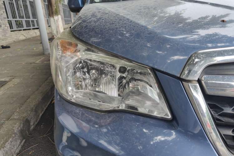 Used Subaru Forester 2014 2.0i Automatic Luxury Edition Right Front Headlight