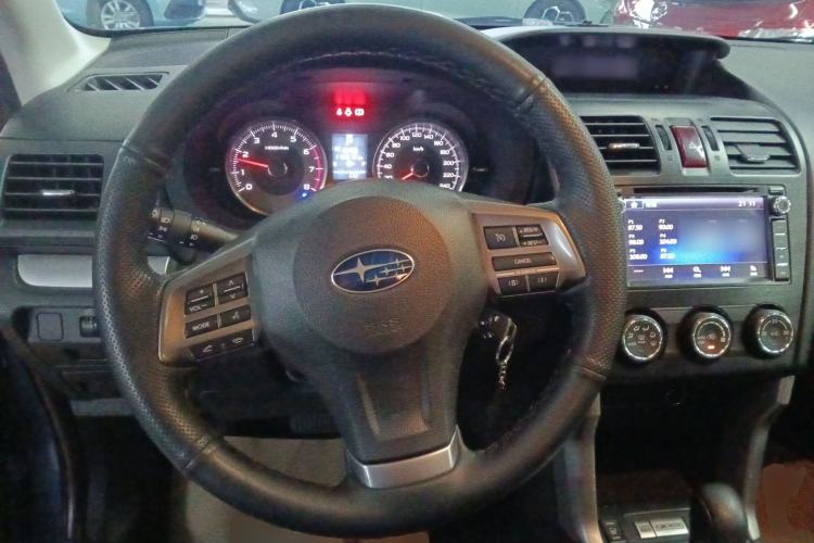 Used Subaru Forester 2014 2.5i Automatic Elite Edition Steering Wheel