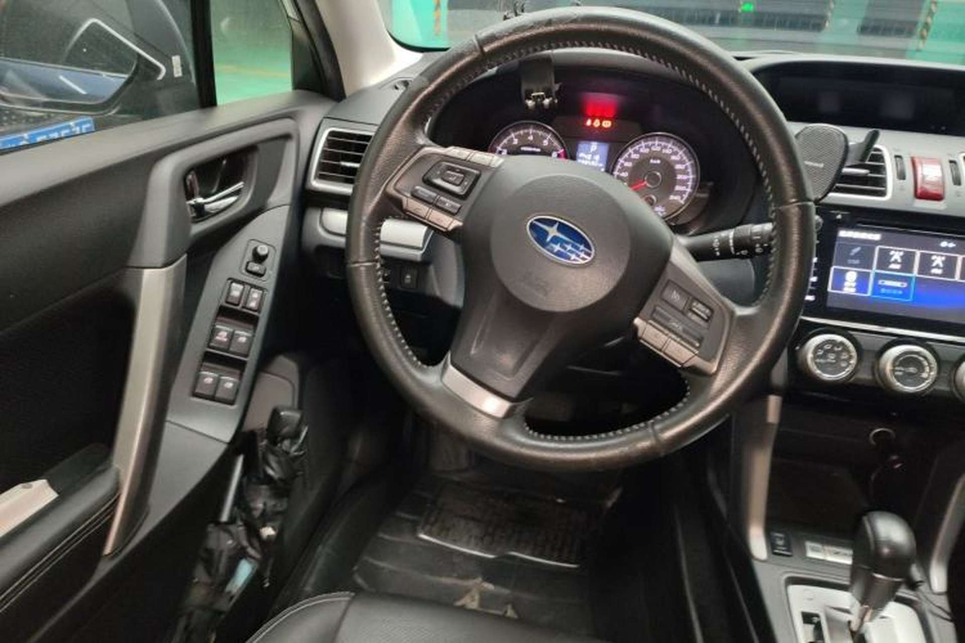 Used Subaru Forester 2014 2.5i Automatic Elite Edition Steering Wheel