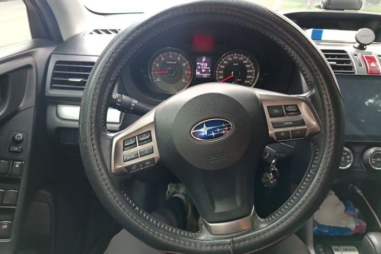 Used Subaru Forester 2014 2.0i Automatic Luxury Edition Steering Wheel