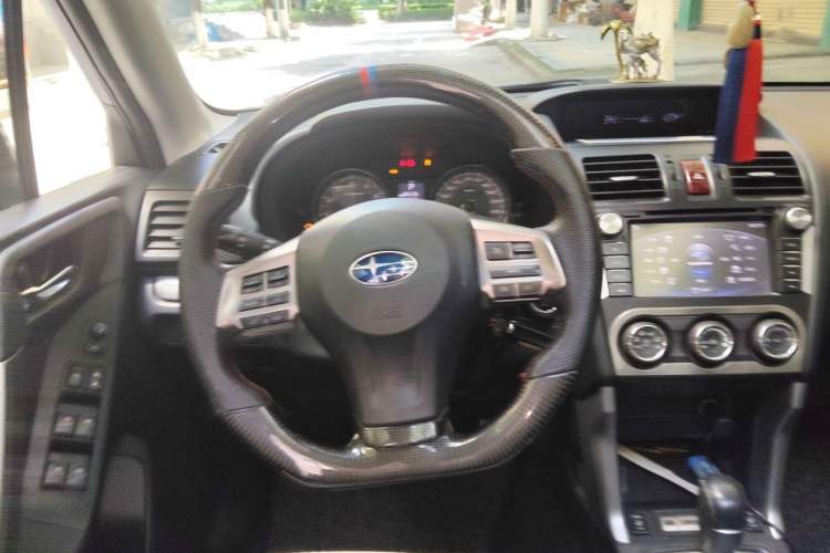 Used Subaru Forester 2014 2.0i Automatic Luxury Edition Steering Wheel