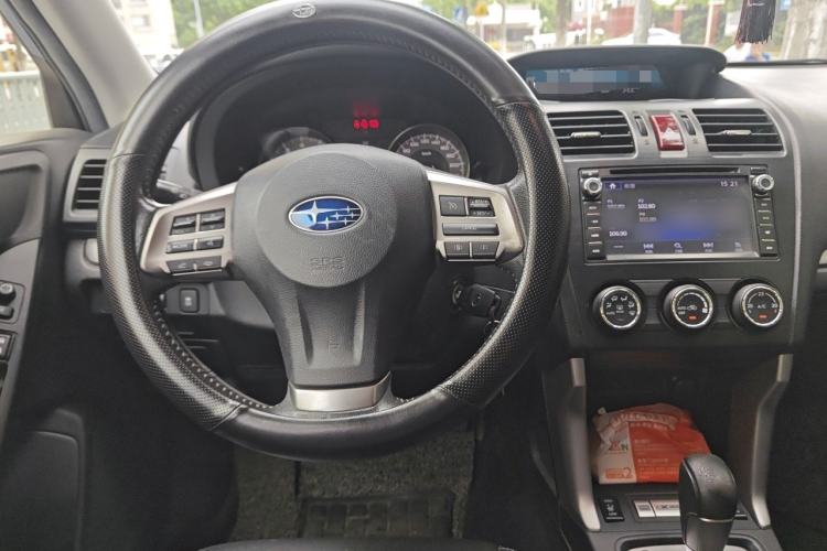 Used Subaru Forester 2014 2.5i Automatic Elite Edition Steering Wheel
