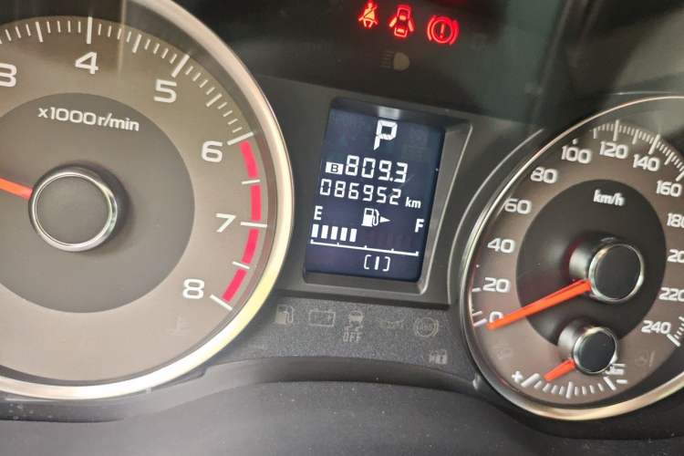 Used Subaru Forester 2014 2.5i Automatic Elite Edition Odometer Close Up