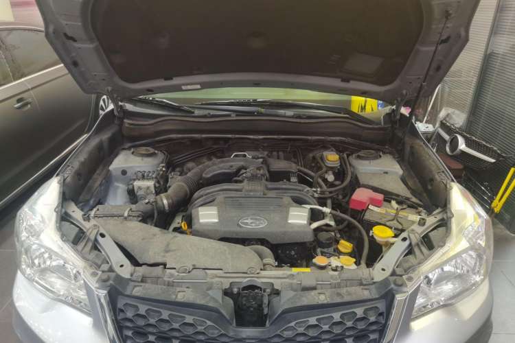 Used Subaru Forester 2014 2.0i Automatic Luxury Edition Engine Bay