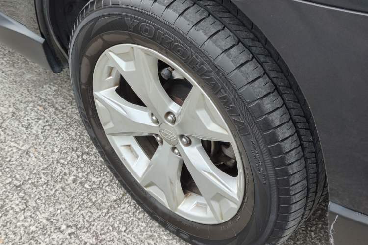 Used Subaru Forester 2014 2.0i Automatic Luxury Edition Exterior 6