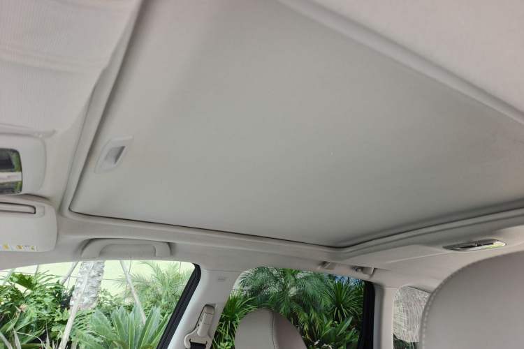 Used Subaru Forester 2014 2.0i Automatic Luxury Edition Headliner