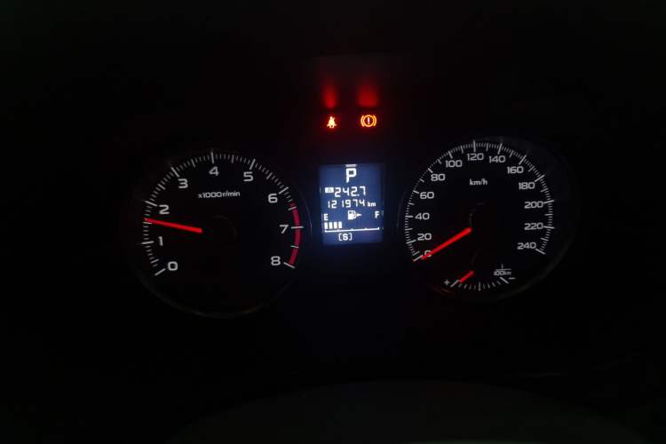 Used Subaru Forester 2014 2.0i Automatic Luxury Edition Instrument Cluster