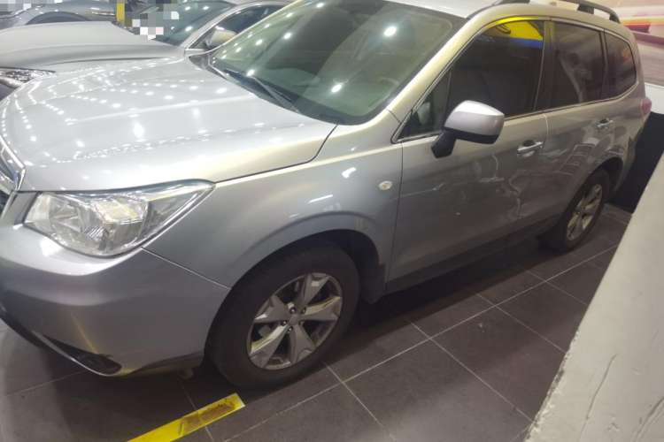 Used Subaru Forester 2014 2.0i Automatic Luxury Edition Left Side