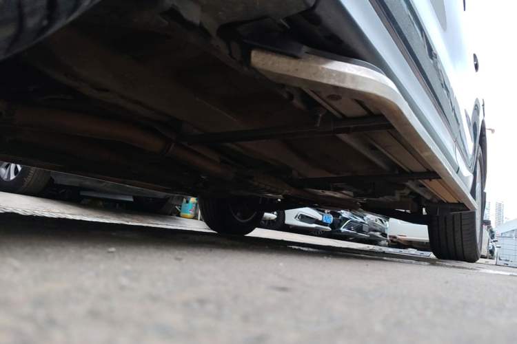 Used Subaru Forester 2014 2.5i Automatic Elite Edition Left Side Sill
