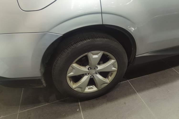 Used Subaru Forester 2014 2.0i Automatic Luxury Edition Right Rear Wheel Hub