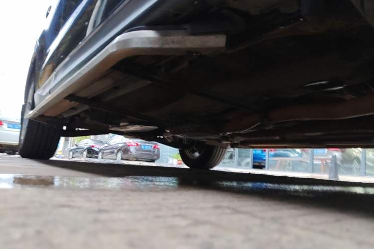 Used Subaru Forester 2014 2.5i Automatic Elite Edition Right Side Sill