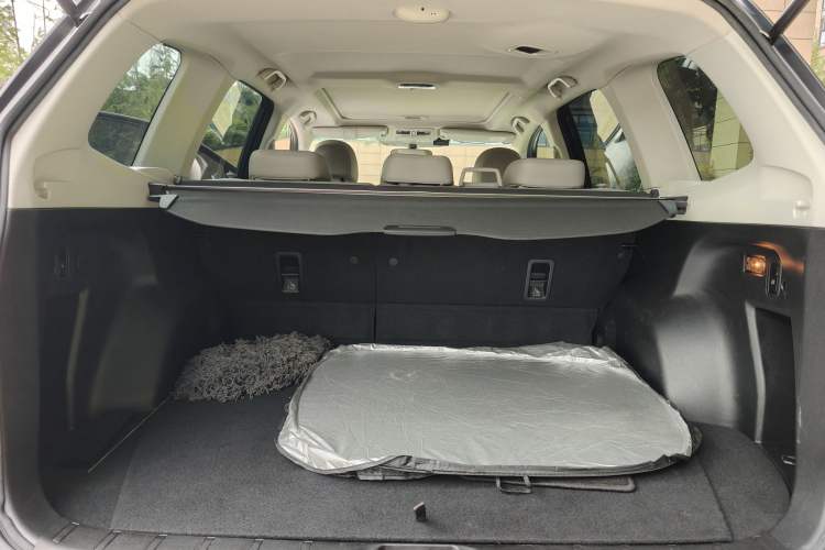 Used Subaru Forester 2014 2.0i Automatic Luxury Edition Trunk