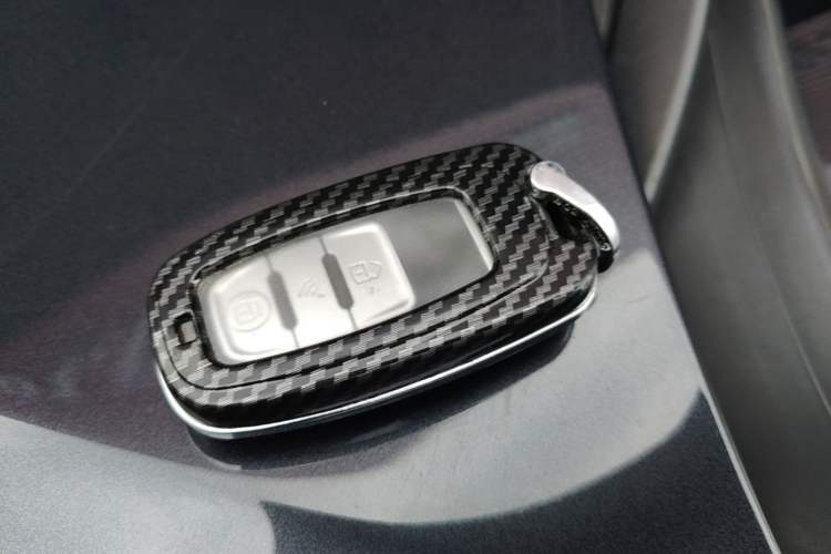 Used Subaru Forester 2014 2.5i Automatic Elite Edition Vehicle Key