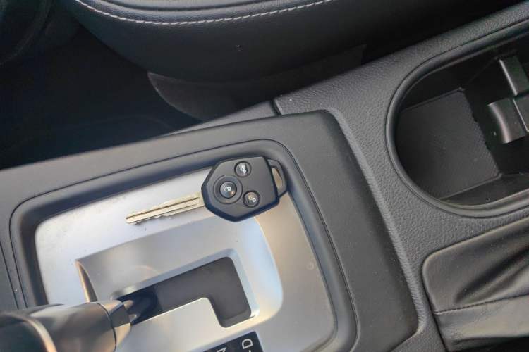 Used Subaru Forester 2014 2.5i Automatic Elite Edition Vehicle Key