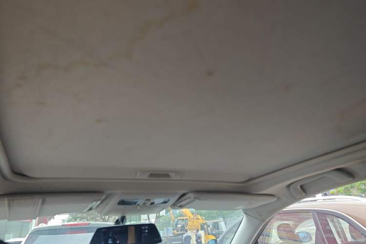 Used Subaru Forester 2014 2.5i Automatic Elite Edition Headliner