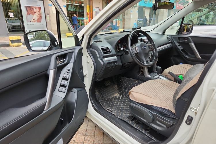 Used Subaru Forester 2014 2.0i Automatic Comfort Edition Driver Seat