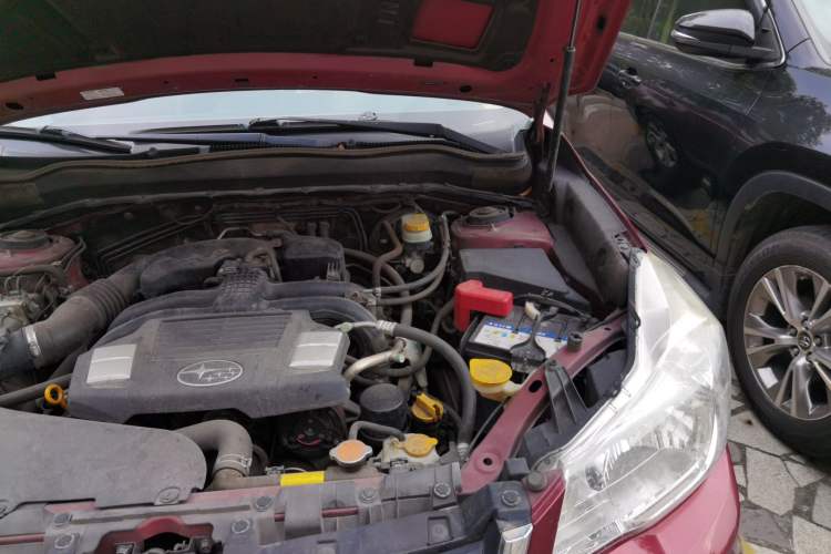 Used Subaru Forester 2014 2.5i Automatic Elite Edition Engine Bay Left