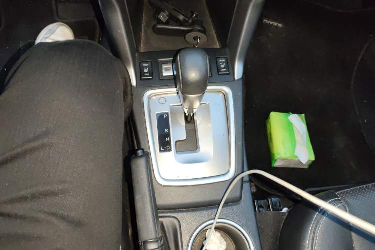 Used Subaru Forester 2014 2.5i Automatic Elite Edition Gear Lever