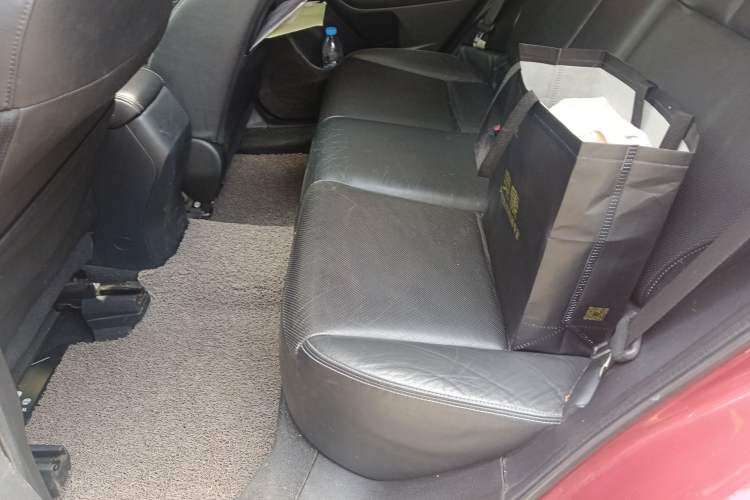 Used Subaru Forester 2014 2.5i Automatic Elite Edition Left Rear Seat