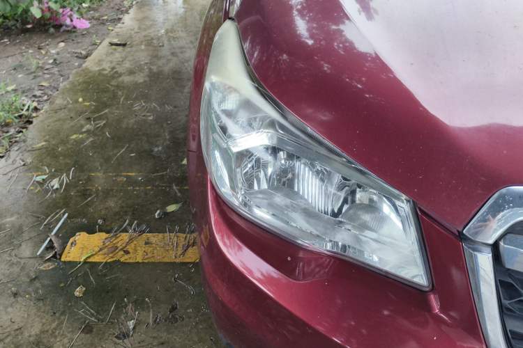 Used Subaru Forester 2014 2.0i Automatic Luxury Edition Right Front Headlight