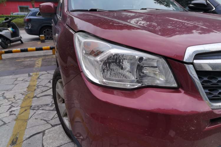 Used Subaru Forester 2014 2.5i Automatic Elite Edition Right Front Headlight