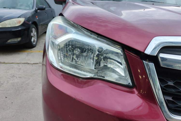 Used Subaru Forester 2014 2.5i Automatic Elite Edition Right Front Headlight