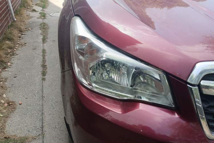 Used Subaru Forester 2014 2.5i Automatic Elite Edition Right Front Headlight