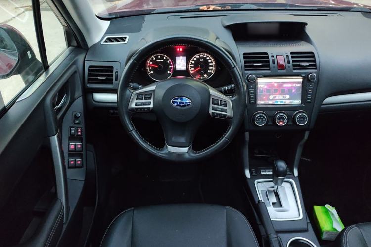 Used Subaru Forester 2014 2.5i Automatic Elite Edition Steering Wheel