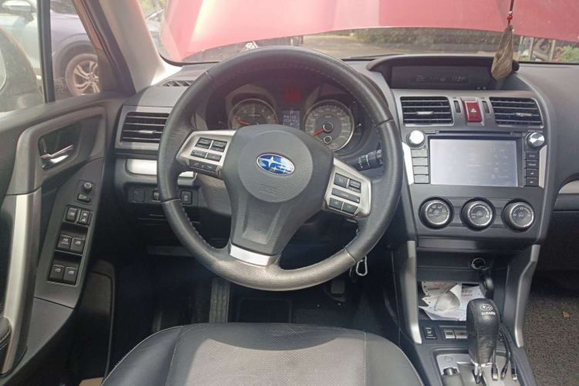 Used Subaru Forester 2014 2.5i Automatic Elite Edition Steering Wheel