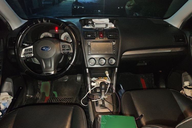 Used Subaru Forester 2014 2.0i Automatic Luxury Edition Center Console