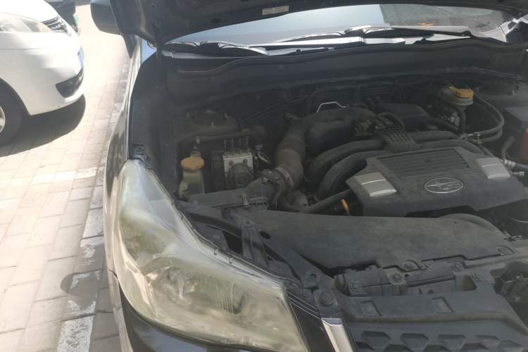 Used Subaru Forester 2014 2.5i Automatic Elite Edition Engine Bay Right