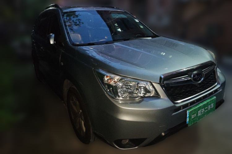 Used Subaru Forester 2014 2.0i Automatic Luxury Edition Front Right 45 Deg